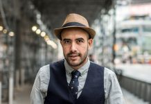 Sábado (30) tem André Coruja na Casa do Parque com o melhor do acústico lounge
